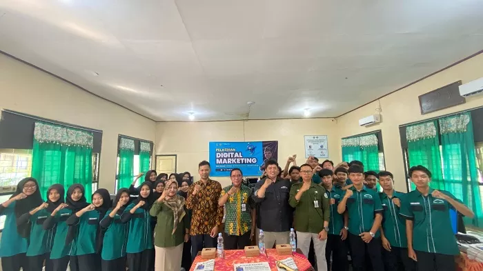 Pelatihan Digital Marketing SMKN 1 Kras Kediri