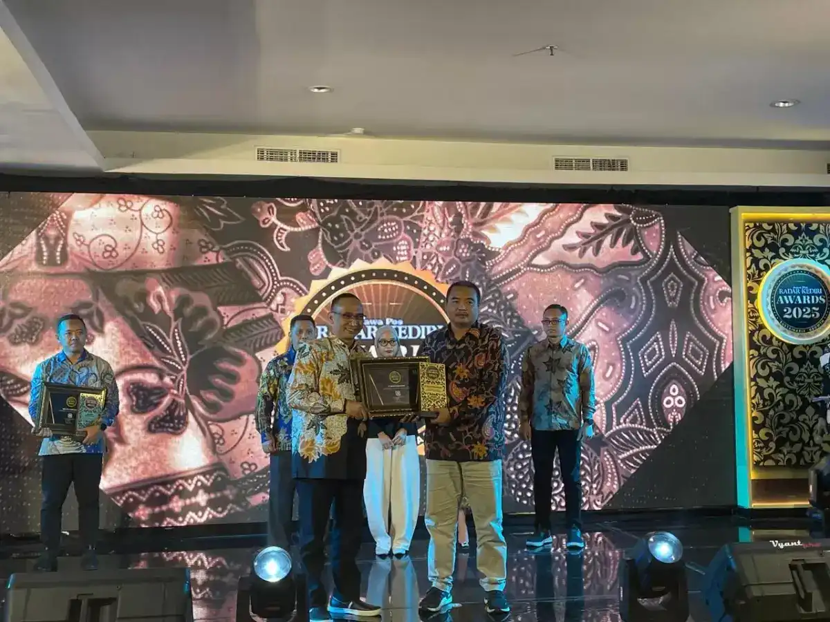 PG Pesantren Baru Raih Penghargaan Radar Kediri Award 2025